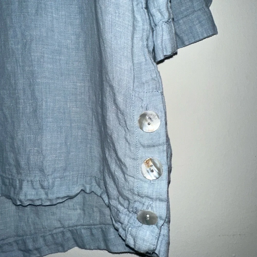 Tahari Women’s Linen Button Detail Blouse Light Blue 3/4 Sleeve Medium - Picture 8 of 8